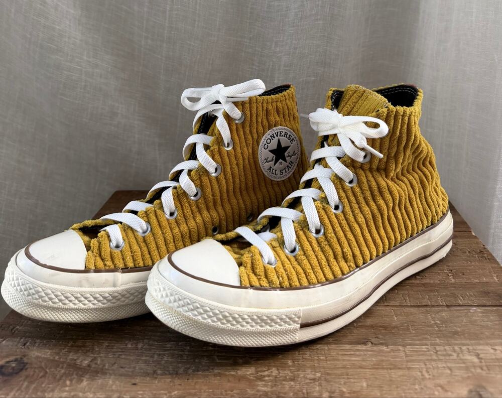 Converse Chuck Taylor All Star High Tops corduroy Wheat Mustard Size 8 women’s